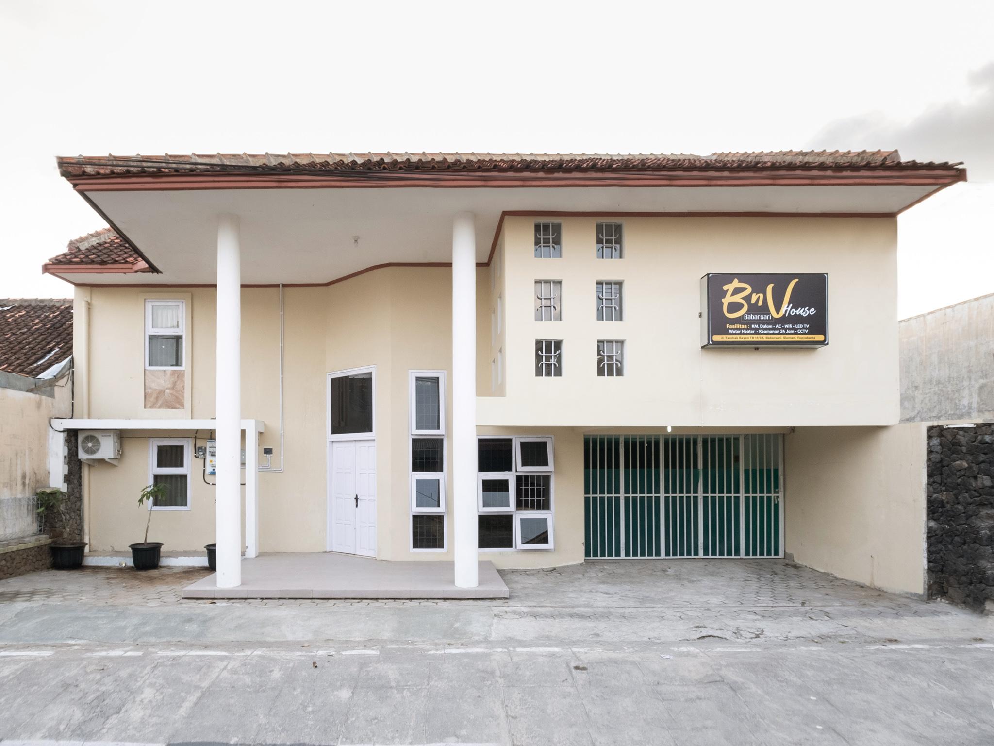 Oyo 2173 Bnv House Babarsari Hotell Maguwo Eksteriør bilde