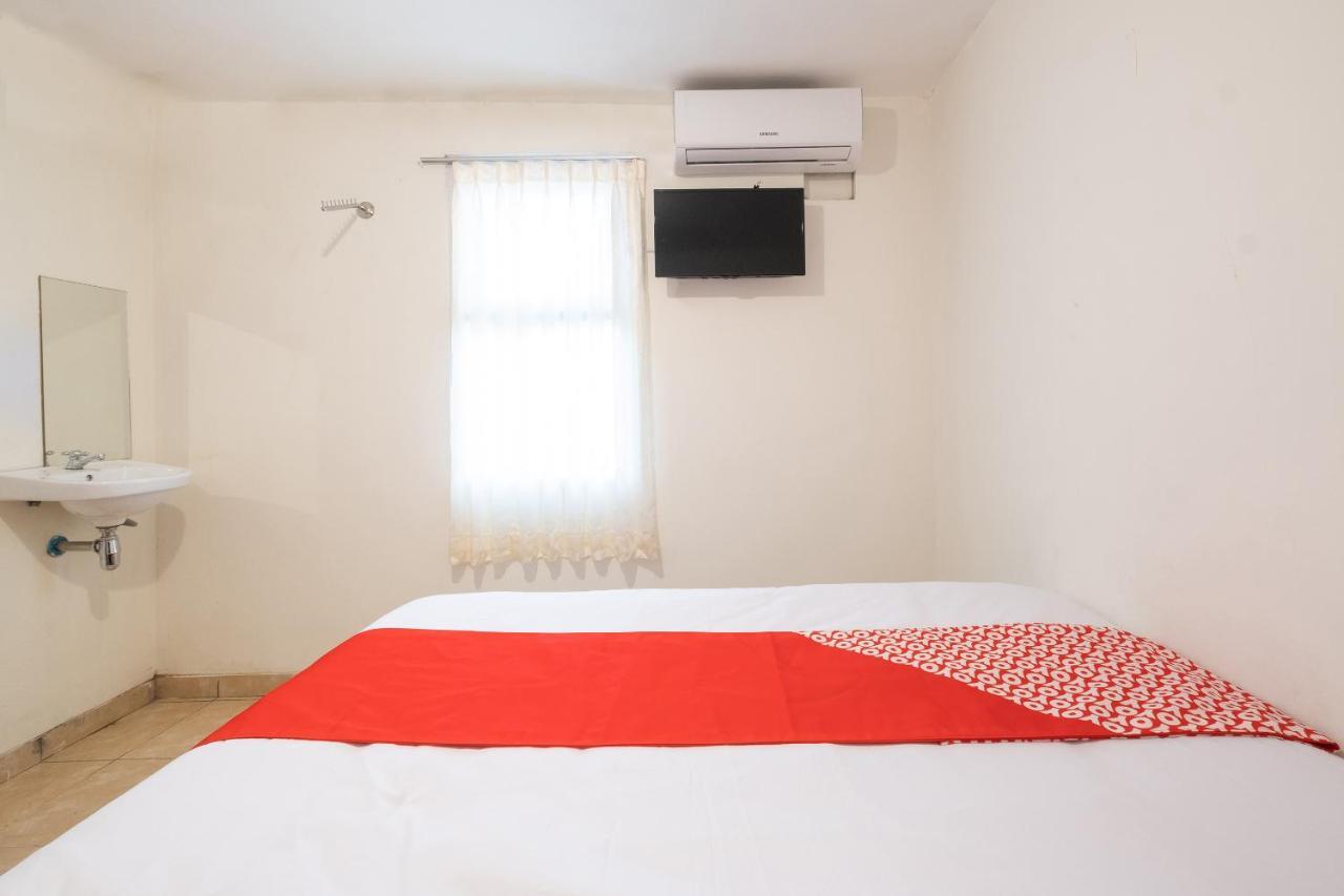 Oyo 2173 Bnv House Babarsari Hotell Maguwo Eksteriør bilde