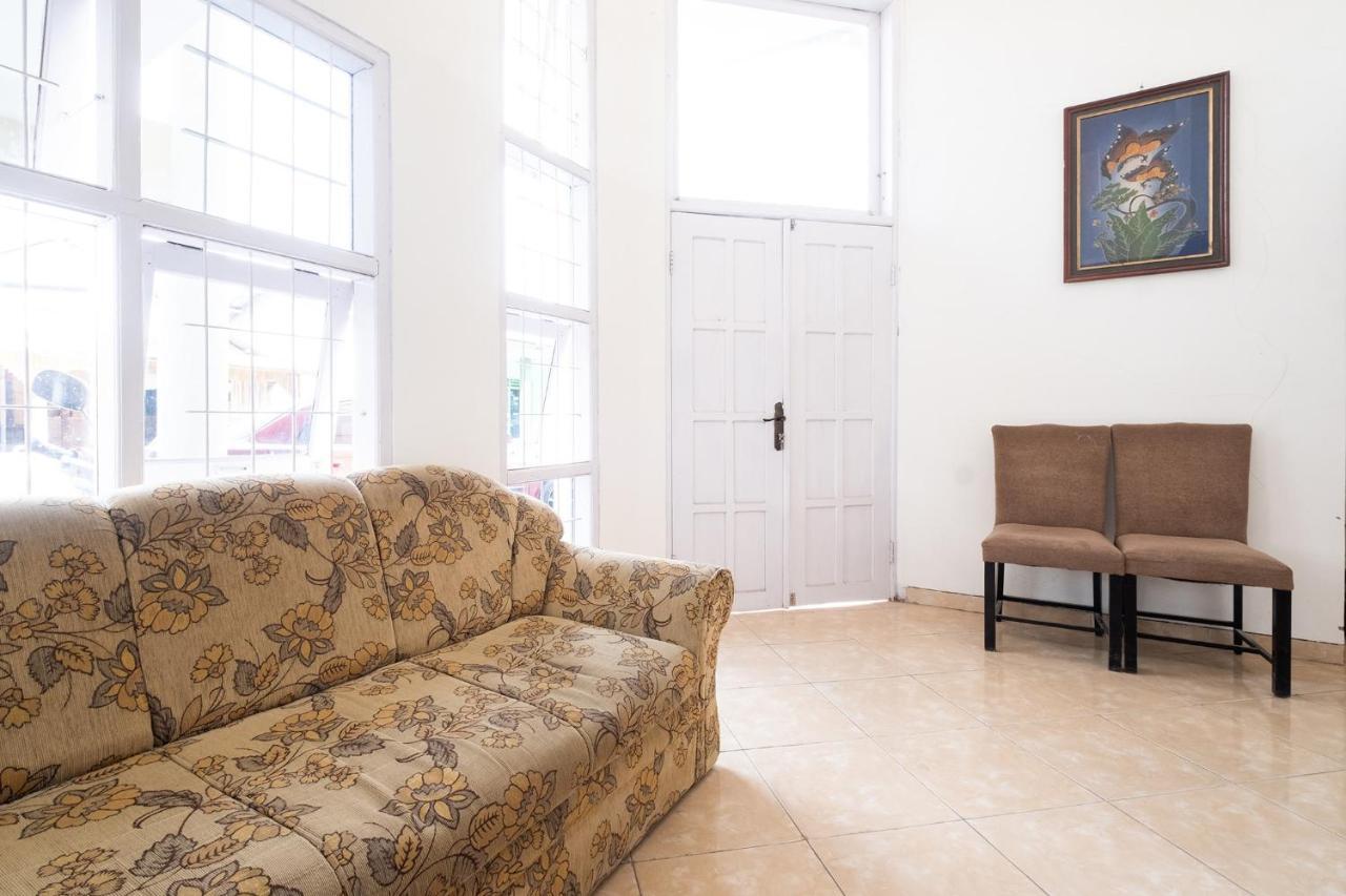 Oyo 2173 Bnv House Babarsari Hotell Maguwo Eksteriør bilde